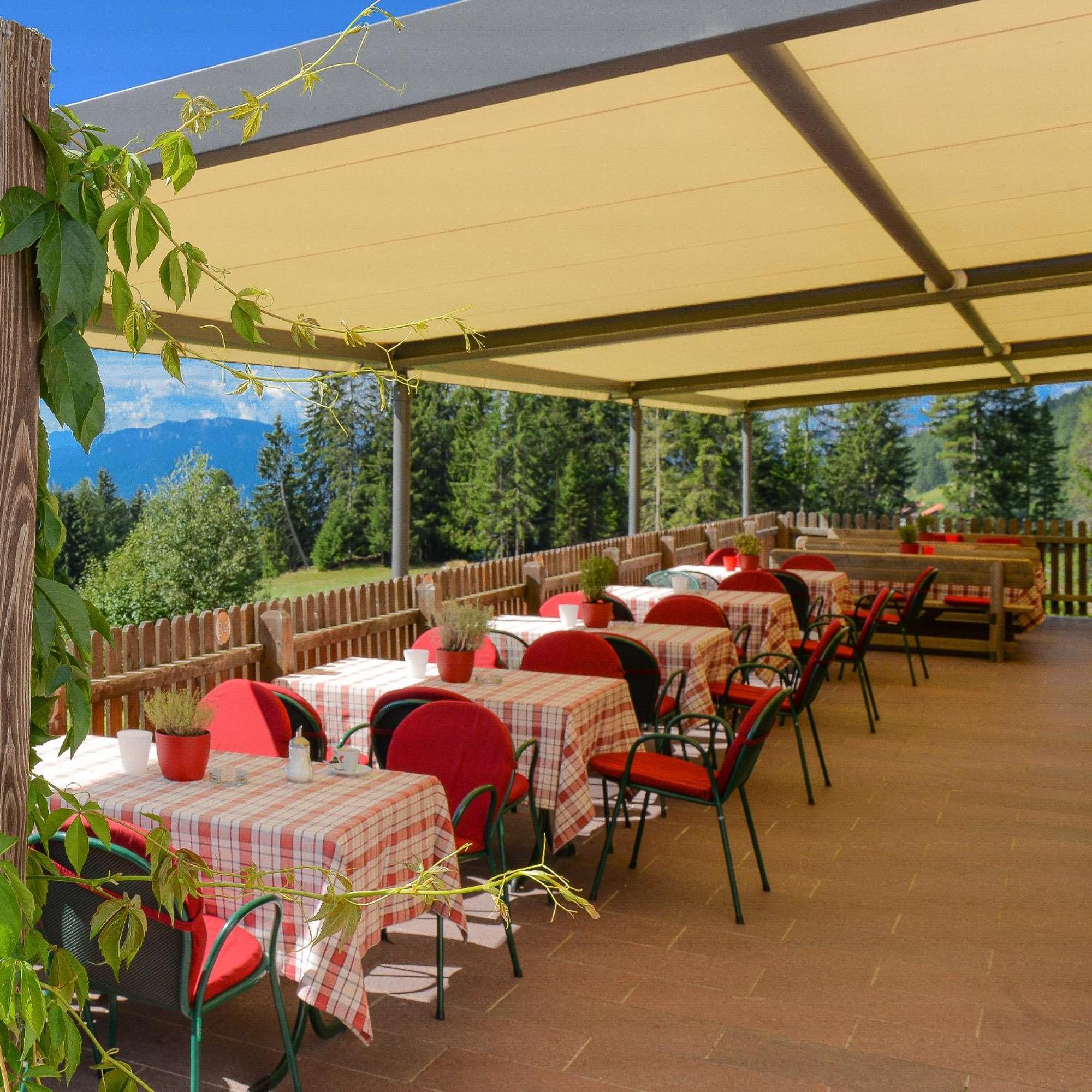 Berghotel Zum Zirm Коллальбо Экстерьер фото